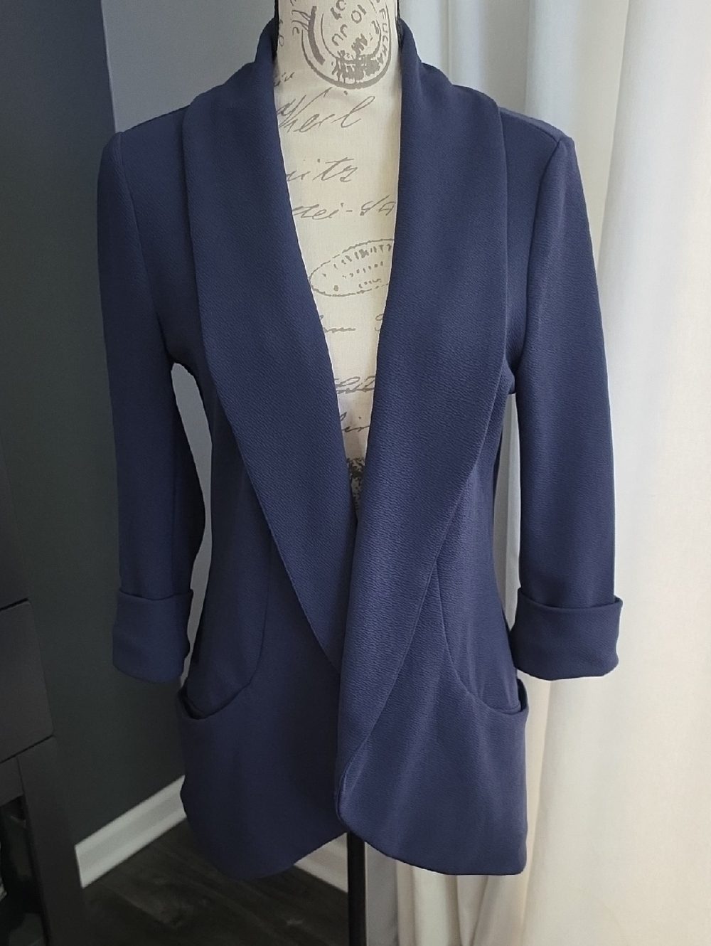Tailored Navy Open-Front Blazer with Shawl Collar